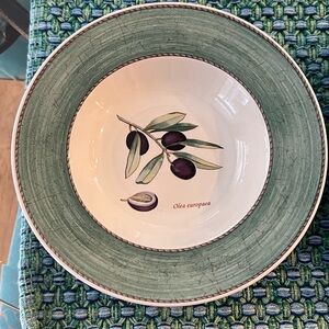 Wedgwood Olive Motif Green and White Bowl